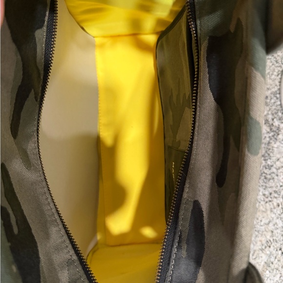 Marc Jacobs medium Green Camouflage Tote Bag - Picture 3 of 9